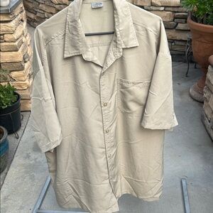 Caltop Men's Beige Short Sleeve shirt